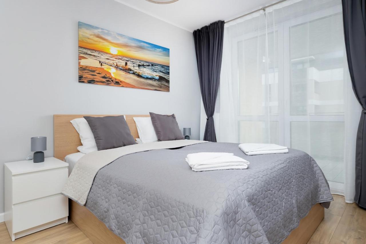 Apartamenty Platany Z Parkingiem By Noclegi Renters 科沃布热格 外观 照片