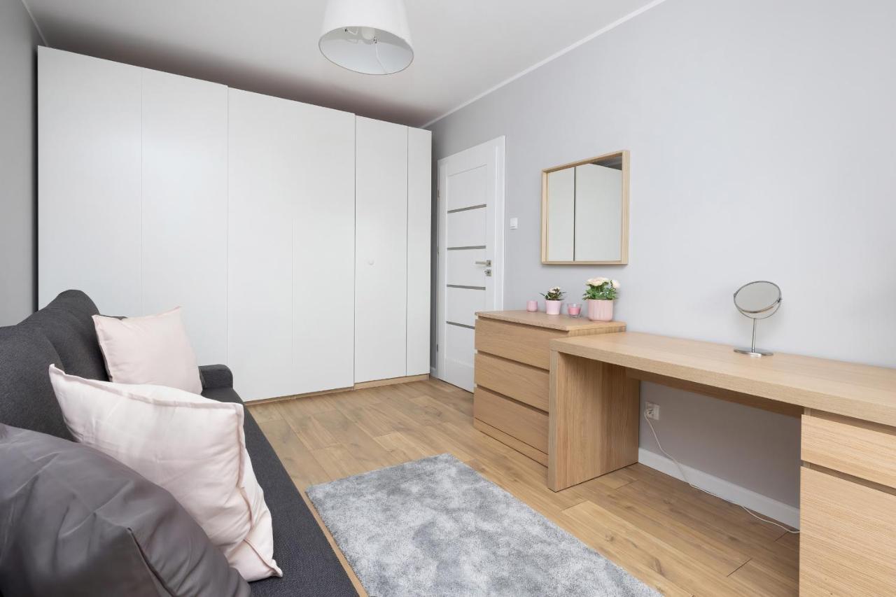 Apartamenty Platany Z Parkingiem By Noclegi Renters 科沃布热格 外观 照片