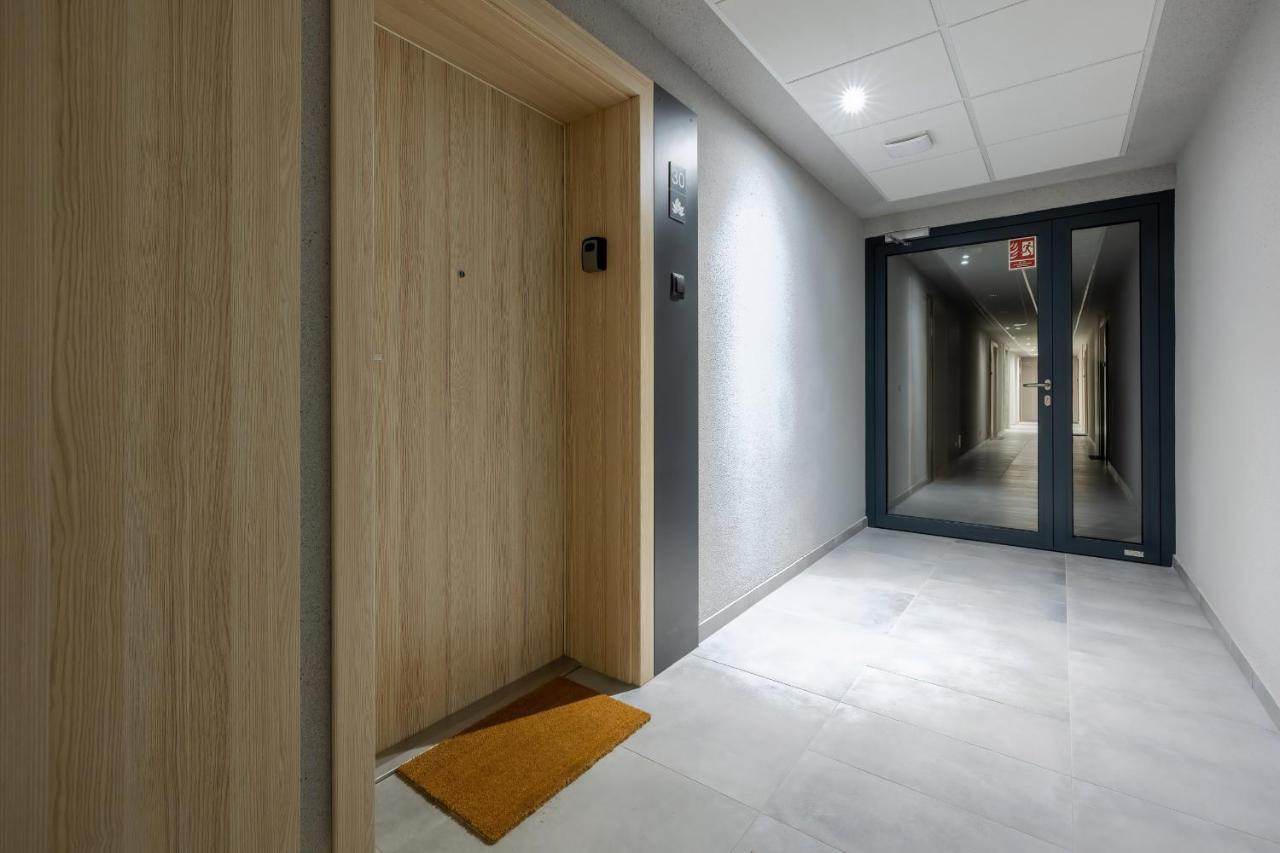Apartamenty Platany Z Parkingiem By Noclegi Renters 科沃布热格 外观 照片