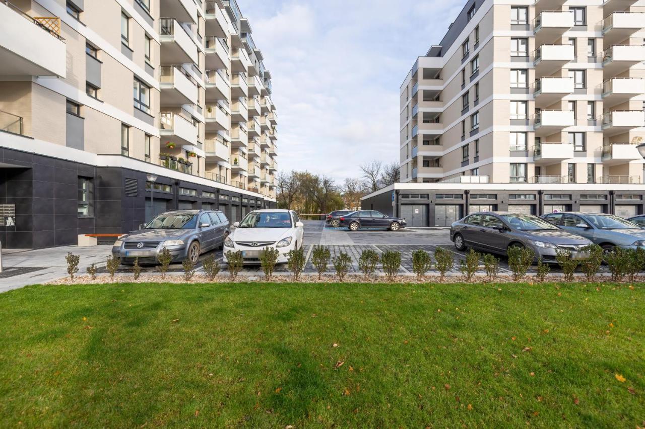 Apartamenty Platany Z Parkingiem By Noclegi Renters 科沃布热格 外观 照片