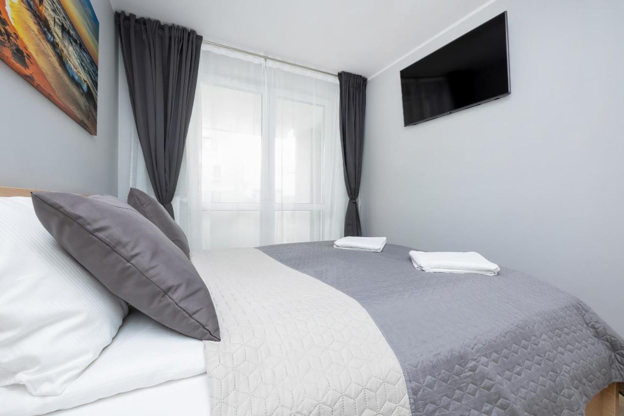 Apartamenty Platany Z Parkingiem By Noclegi Renters 科沃布热格 外观 照片