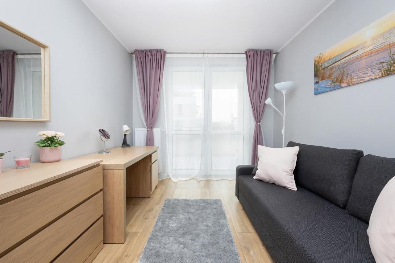 Apartamenty Platany Z Parkingiem By Noclegi Renters 科沃布热格 外观 照片