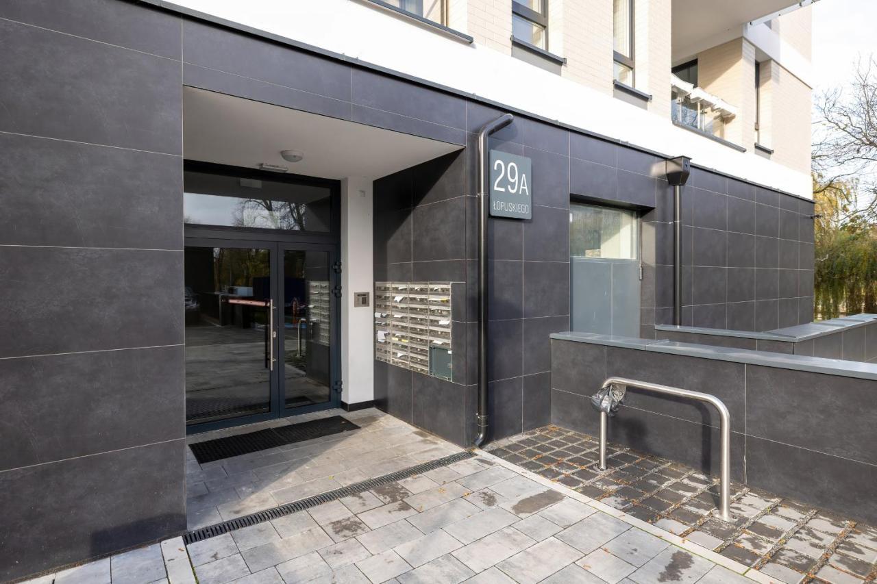 Apartamenty Platany Z Parkingiem By Noclegi Renters 科沃布热格 外观 照片