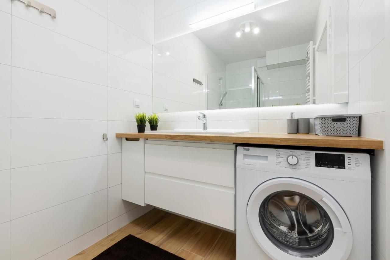 Apartamenty Platany Z Parkingiem By Noclegi Renters 科沃布热格 外观 照片