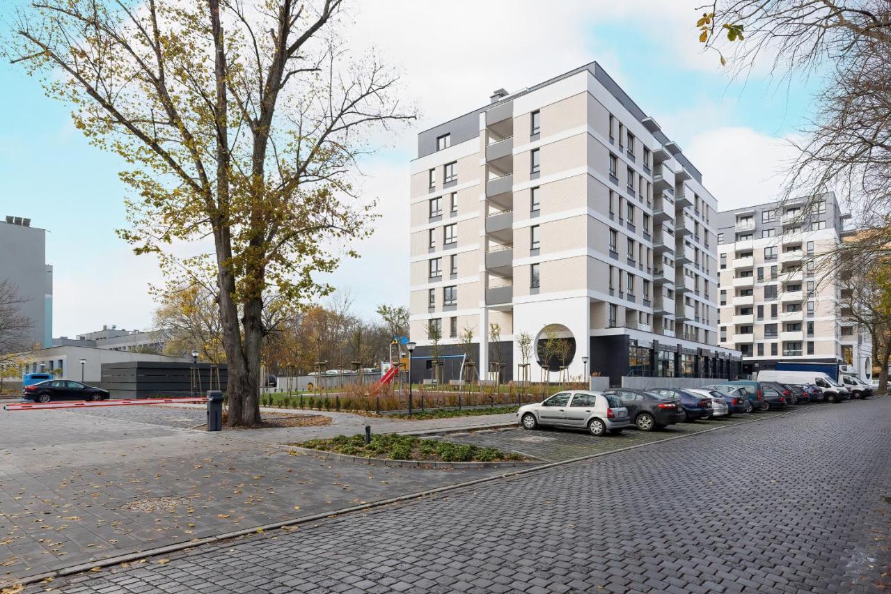 Apartamenty Platany Z Parkingiem By Noclegi Renters 科沃布热格 外观 照片