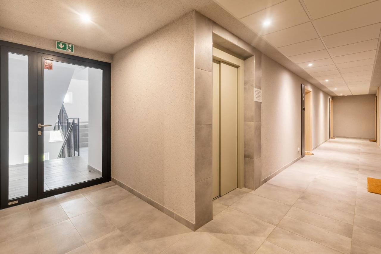 Apartamenty Platany Z Parkingiem By Noclegi Renters 科沃布热格 外观 照片