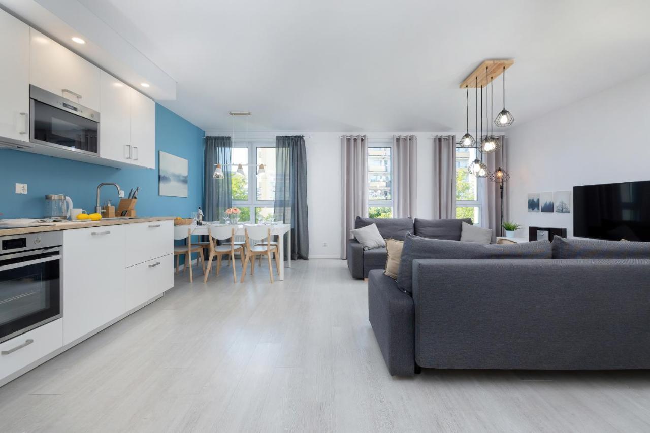 Apartamenty Platany Z Parkingiem By Noclegi Renters 科沃布热格 外观 照片